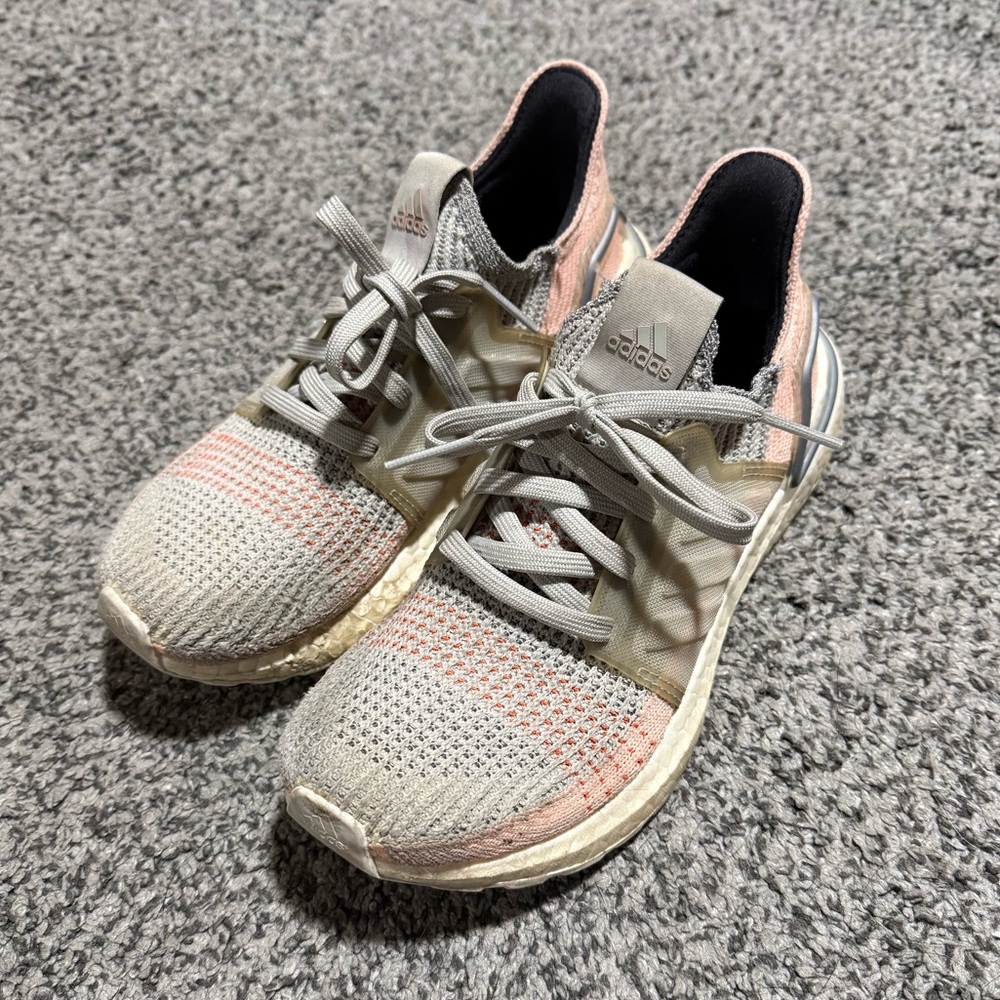 adidas Ultra Boost 19